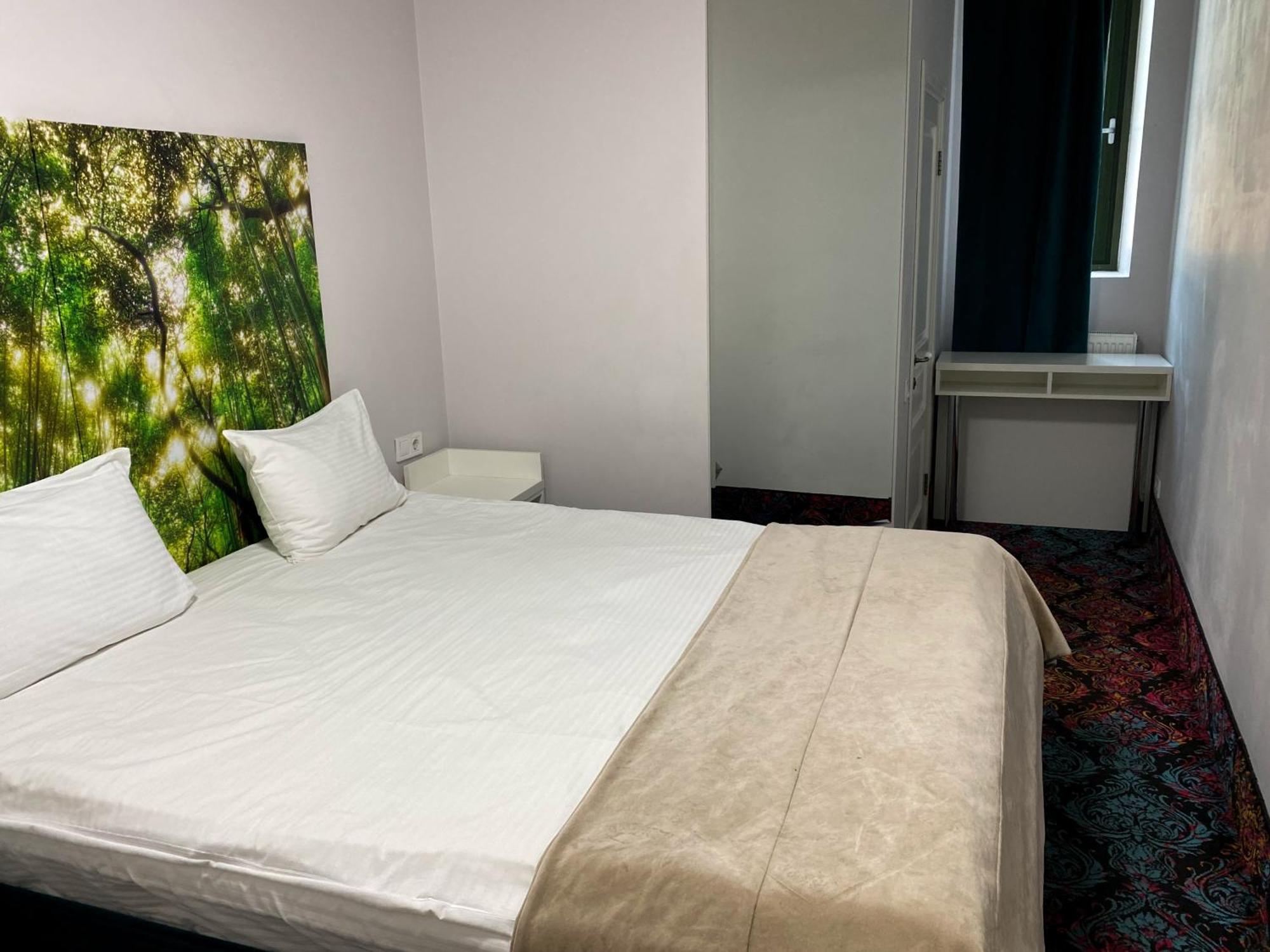 De Paris Hotel Kyiv Quarto foto