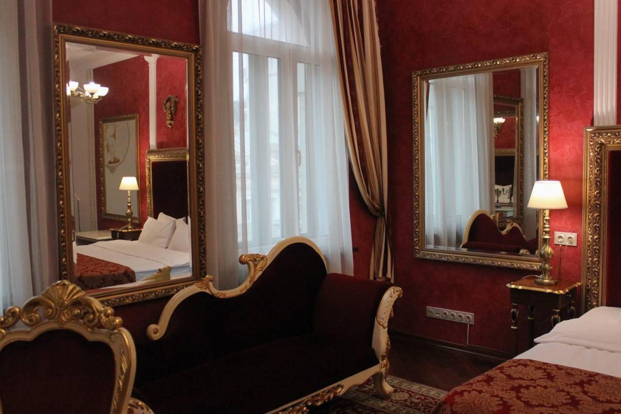 De Paris Hotel Kyiv Quarto foto