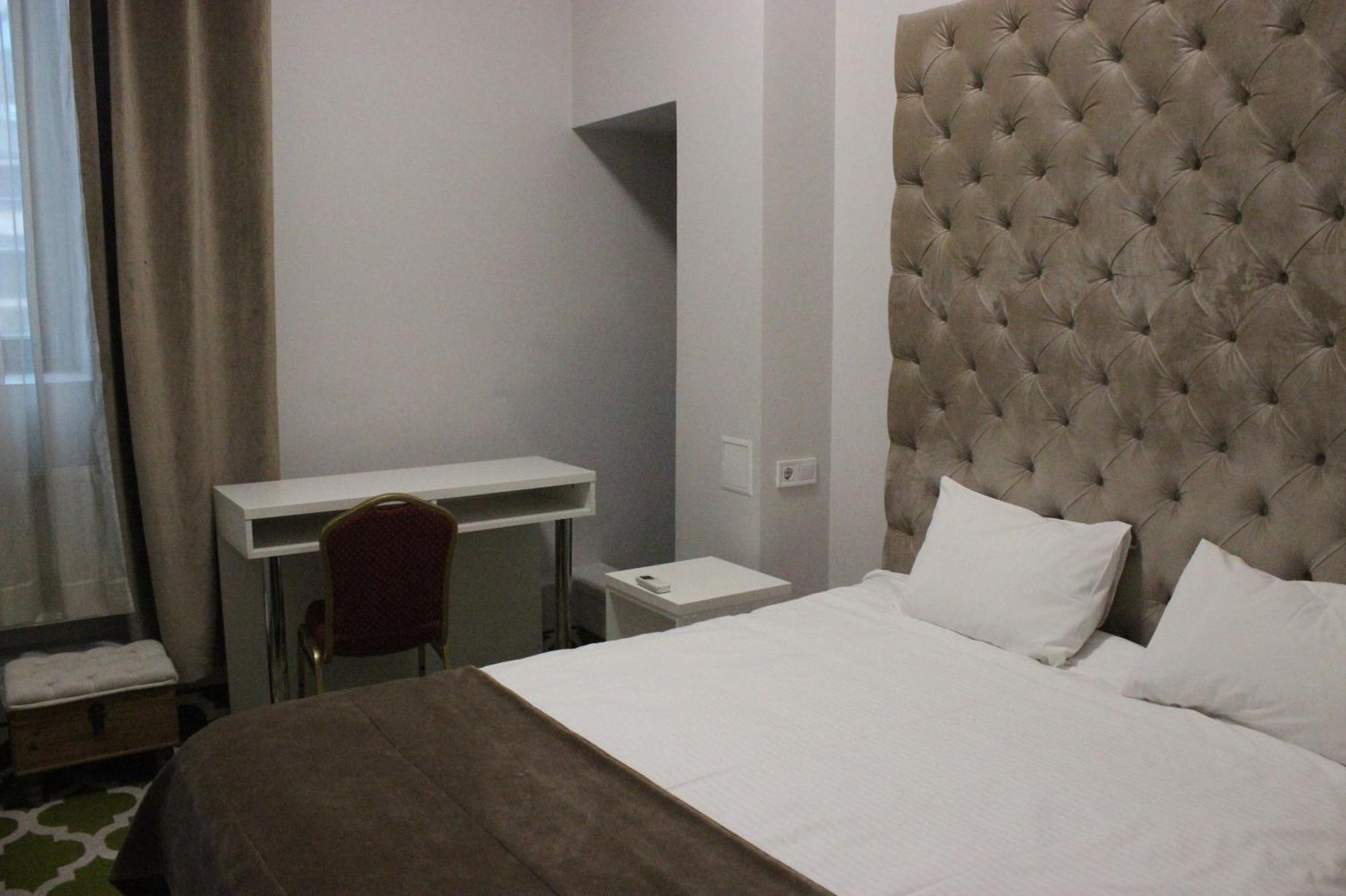 De Paris Hotel Kyiv Quarto foto