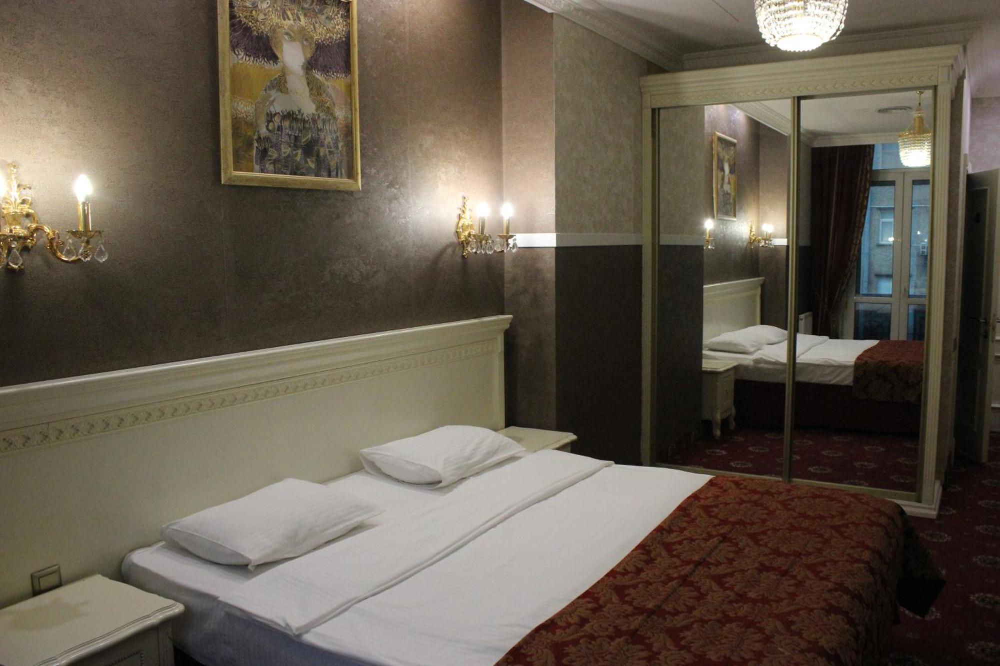 De Paris Hotel Kyiv Exterior foto